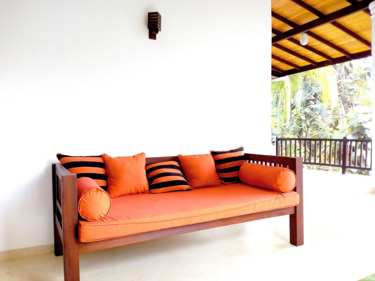 Sleepy Head Guesthouse Unawatuna Dış mekan fotoğraf