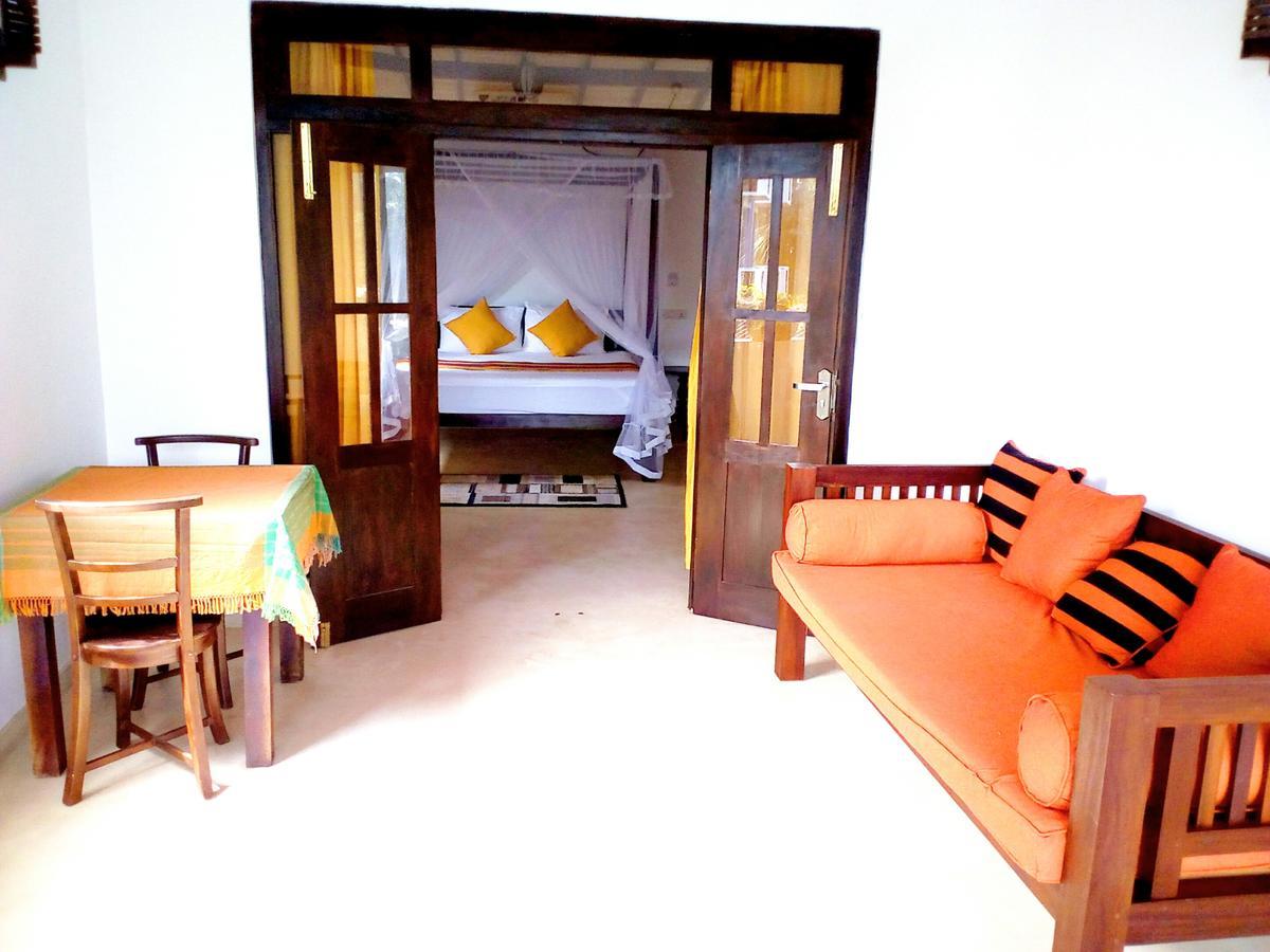 Sleepy Head Guesthouse Unawatuna Dış mekan fotoğraf