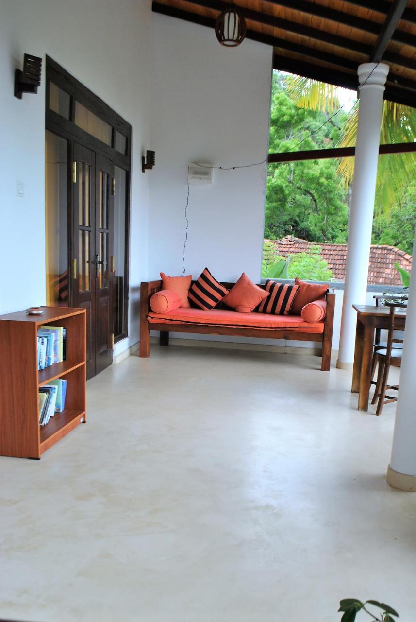 Sleepy Head Guesthouse Unawatuna Dış mekan fotoğraf